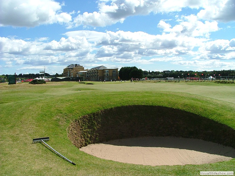 St-Andrews-16th2ndb