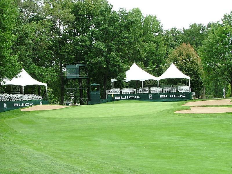 Warwick Hills 16th green entry view