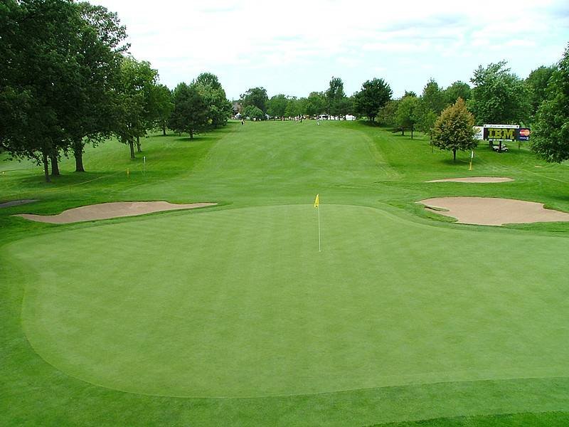 Warwick Hills right pin view on the 10th hole