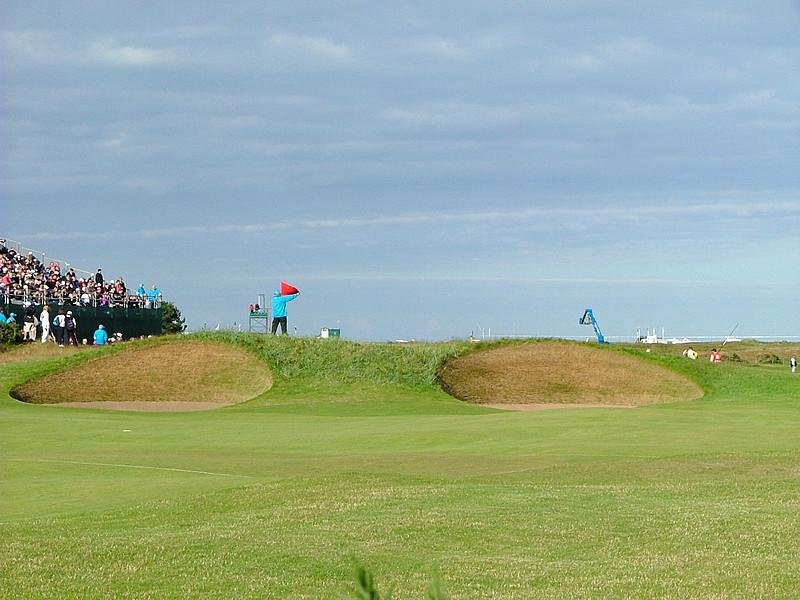 Carnoustie Championship Course hole 14 second shot