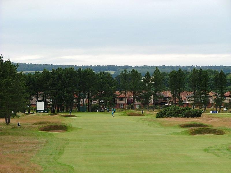 Carnoustie Championship Course hole 9 second shot