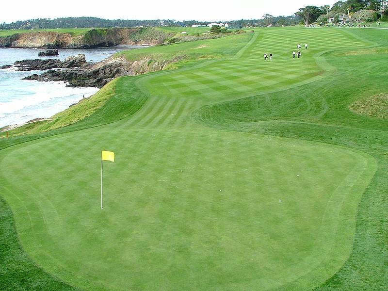 Pebble Beach Hole 9 green