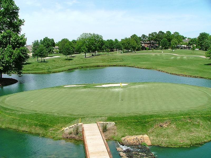 TPC Southwind hole 11 green view